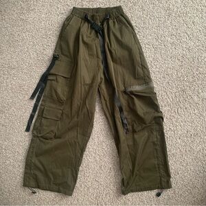 Bei Sen Tu Green Adjustable Elastic Waist Relaxed fit Pull On Cargo Pant…